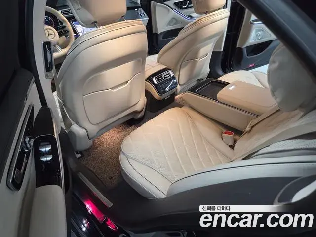 Mercedes-Benz S-Class 2022 — ფოტო 33/36