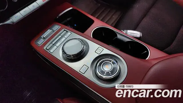 Genesis GV70 2021 — Şəkil 13/20