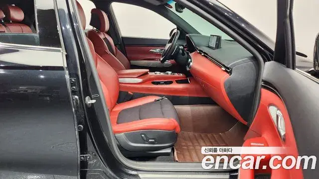 Genesis GV70 2021 — Şəkil 2/20