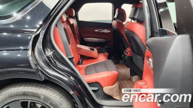 Genesis GV70 2021 — Şəkil 16/20