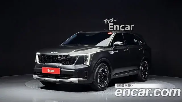 Kia Sorento 2023 — Photo 5/20