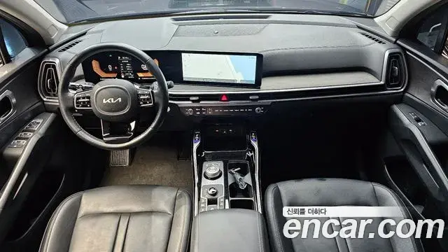 Kia Sorento 2023 — Photo 8/20