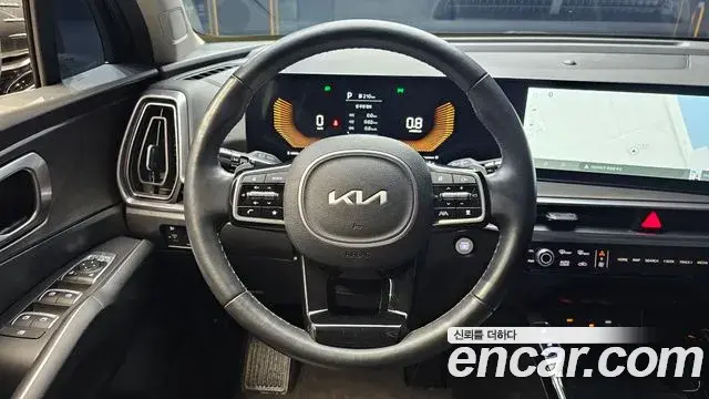 Kia Sorento 2023 — Photo 2/20