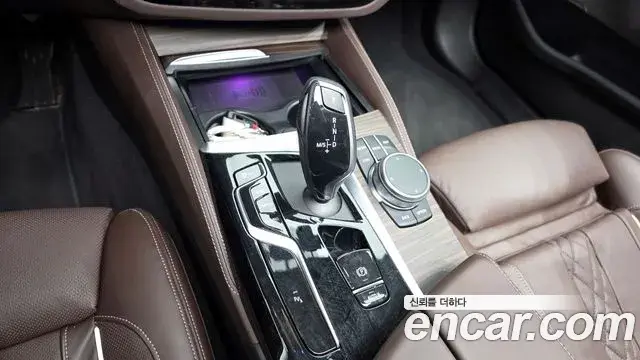 BMW 5 Series 2022 — Фото 9/20