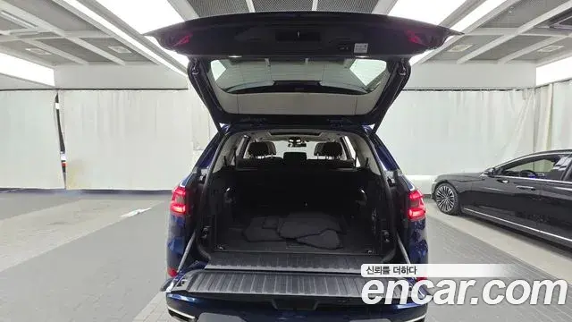 BMW X5 2021 — ფოტო 17/20