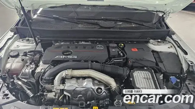 Mercedes-Benz GLB-Class 2025 — Photo 19/20