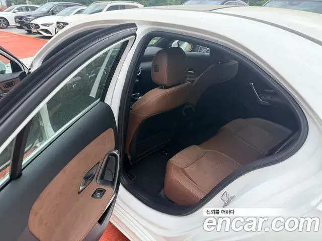 Mercedes-Benz A-Class 2024 — ფოტო 4/4