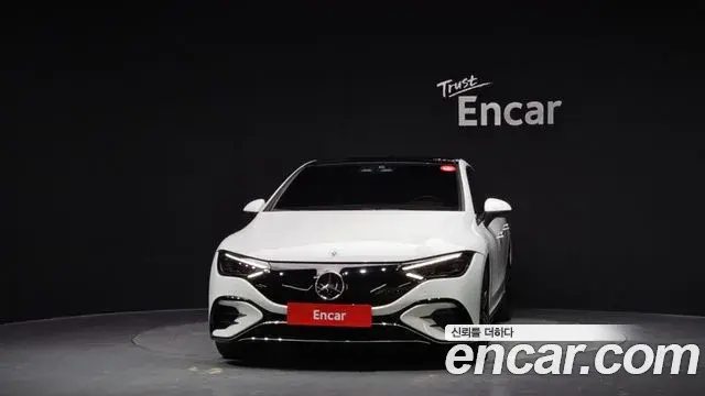 Mercedes-Benz EQE 2024 — Photo 16/20