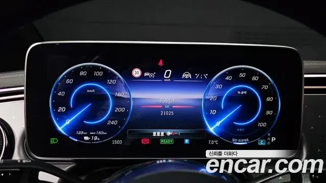 Mercedes-Benz EQE 2024 — Photo 12/20