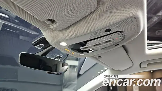 Audi Q7 2019 — ფოტო 14/20