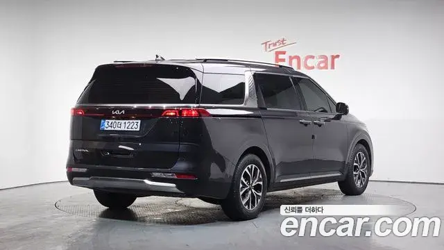 Kia Carnival 2022 — Фото 2/20