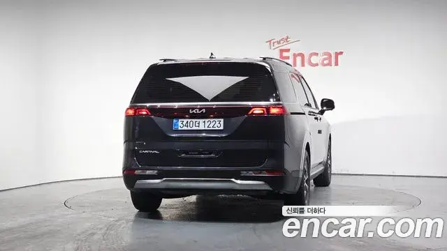 Kia Carnival 2022 — Фото 4/20
