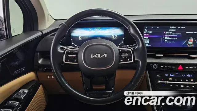 Kia Carnival 2022 — Фото 13/20