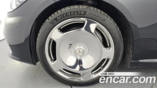 Mercedes-Benz S-Class 2021 — Photo 4/20