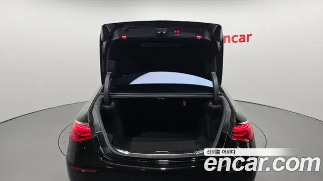 Mercedes-Benz S-Class 2021 — Photo 15/20