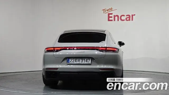 Porsche Panamera 2023 — Фото 4/20