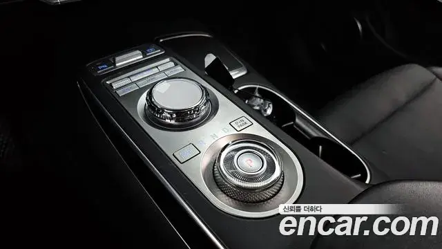 Genesis GV70 2021 — Şəkil 16/20