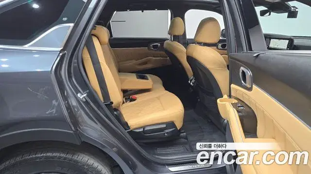 Kia Sorento 2021 — Photo 7/20