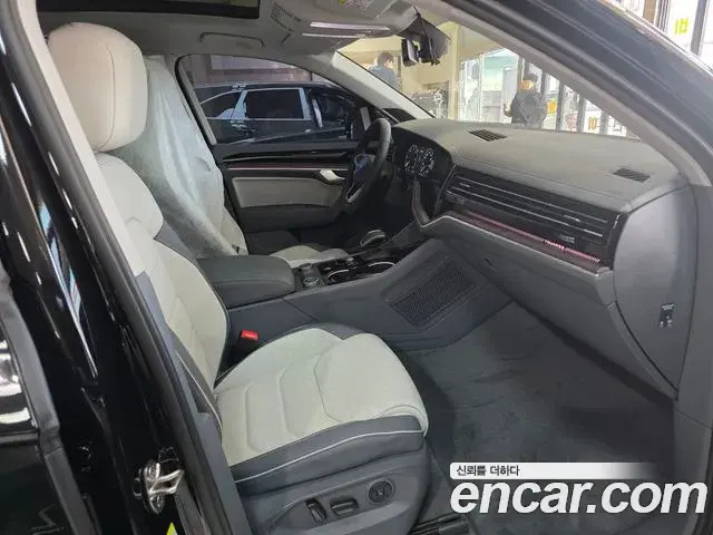 Volkswagen Touareg 2025 — Şəkil 11/20