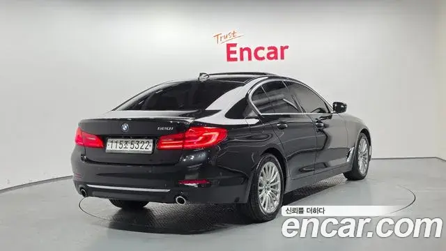 BMW 5 Series 2020 — Şəkil 7/20
