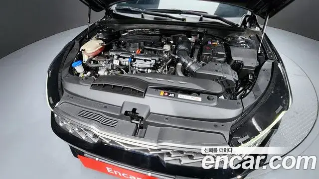 Kia K5 2022 — ფოტო 4/20