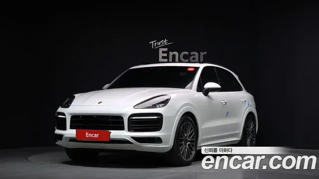 Porsche Cayenne 2019 — Фото 1/20