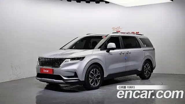 Kia Carnival 2022 — Photo 18/20