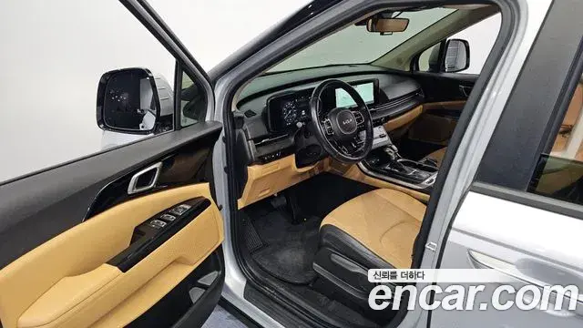 Kia Carnival 2022 — Photo 8/20