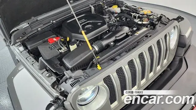 Jeep Wrangler 2022 — ფოტო 6/20