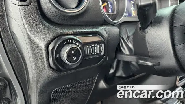 Jeep Wrangler 2022 — ფოტო 12/20