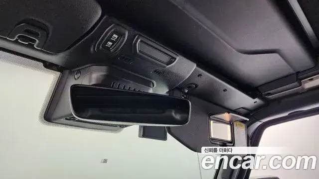 Jeep Wrangler 2022 — ფოტო 10/20