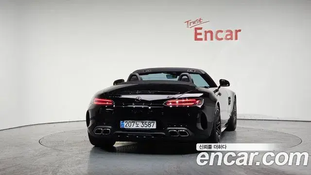 Mercedes-Benz AMG GT 2021 — ფოტო 3/20
