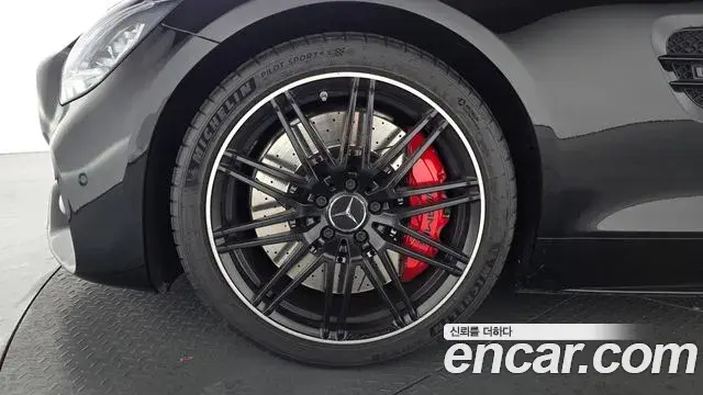 Mercedes-Benz AMG GT 2021 — ფოტო 8/20