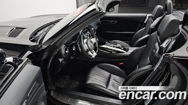 Mercedes-Benz AMG GT 2021 — ფოტო 19/20