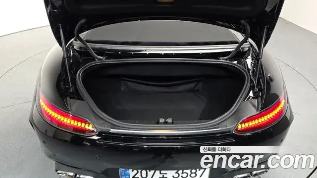 Mercedes-Benz AMG GT 2021 — ფოტო 18/20