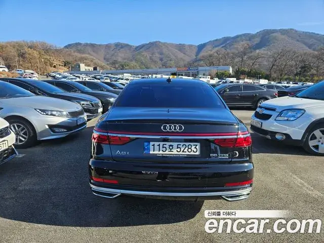 Audi A8 2021 — Şəkil 4/15