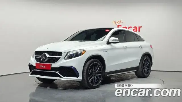 Mercedes-Benz GLE-Class 2019 — Photo 12/20