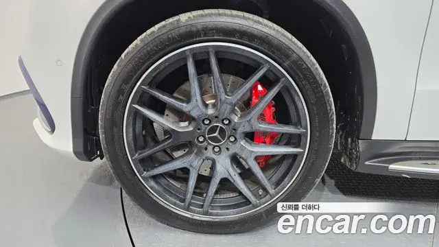 Mercedes-Benz GLE-Class 2019 — Photo 7/20