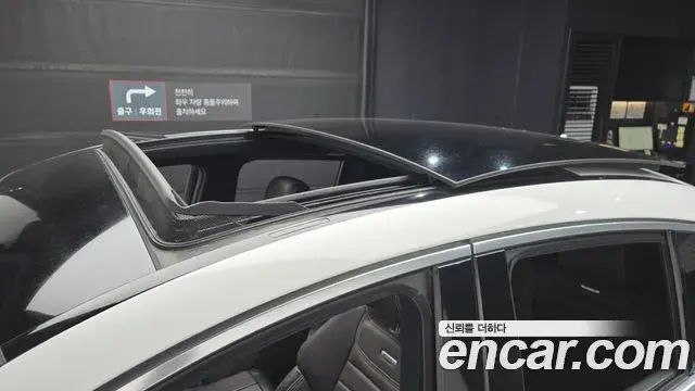 Mercedes-Benz GLE-Class 2019 — Photo 11/20