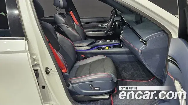 Genesis GV70 2023 — ფოტო 6/20