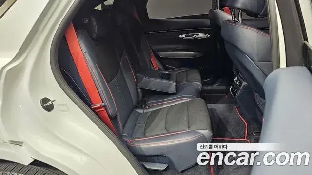 Genesis GV70 2023 — ფოტო 12/20