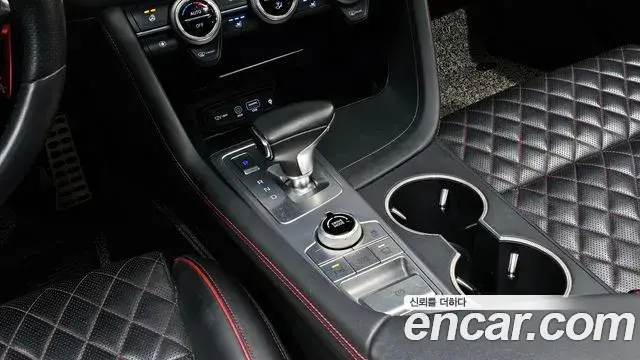 Genesis G70 2019 — Şəkil 17/20