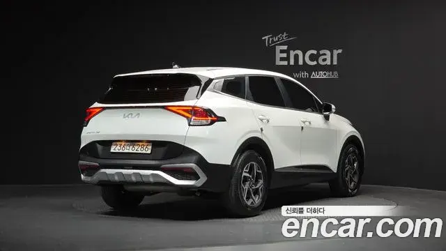 Kia Sportage 2022 — Фото 2/20