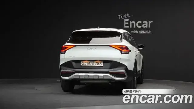 Kia Sportage 2022 — Фото 4/20