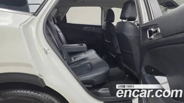 Kia Sportage 2022 — Фото 12/20