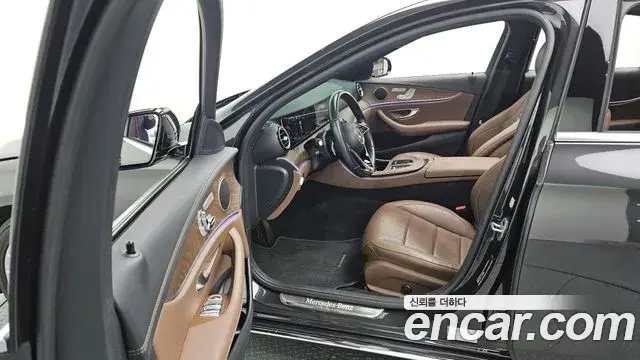 Mercedes-Benz E-Class 2020 — Şəkil 9/20