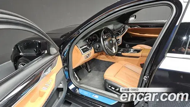 BMW 7 Series 2019 — Photo 6/20