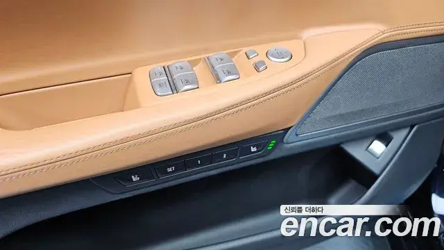 BMW 7 Series 2019 — Photo 14/20
