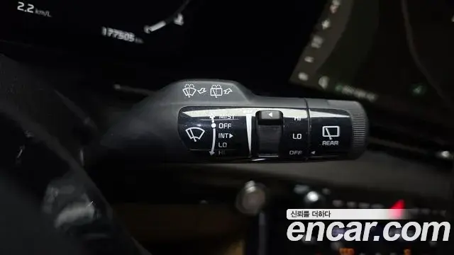 Kia Carnival 2020 — Şəkil 12/20