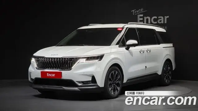 Kia Carnival 2022 — Photo 2/20